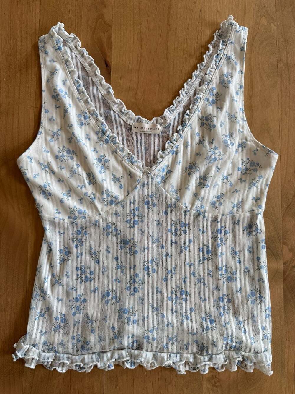 Frankee & Skylarr Floral Mesh V-Neck Ruffle Hem Tank Top XL